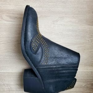 Lucky Brand, New, Maiaa Studded Heeled Ankle Boots
